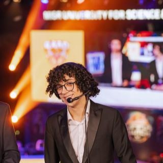 Unlocking the Path to Becoming an Esports Commentator: A Step-by-Step Guide